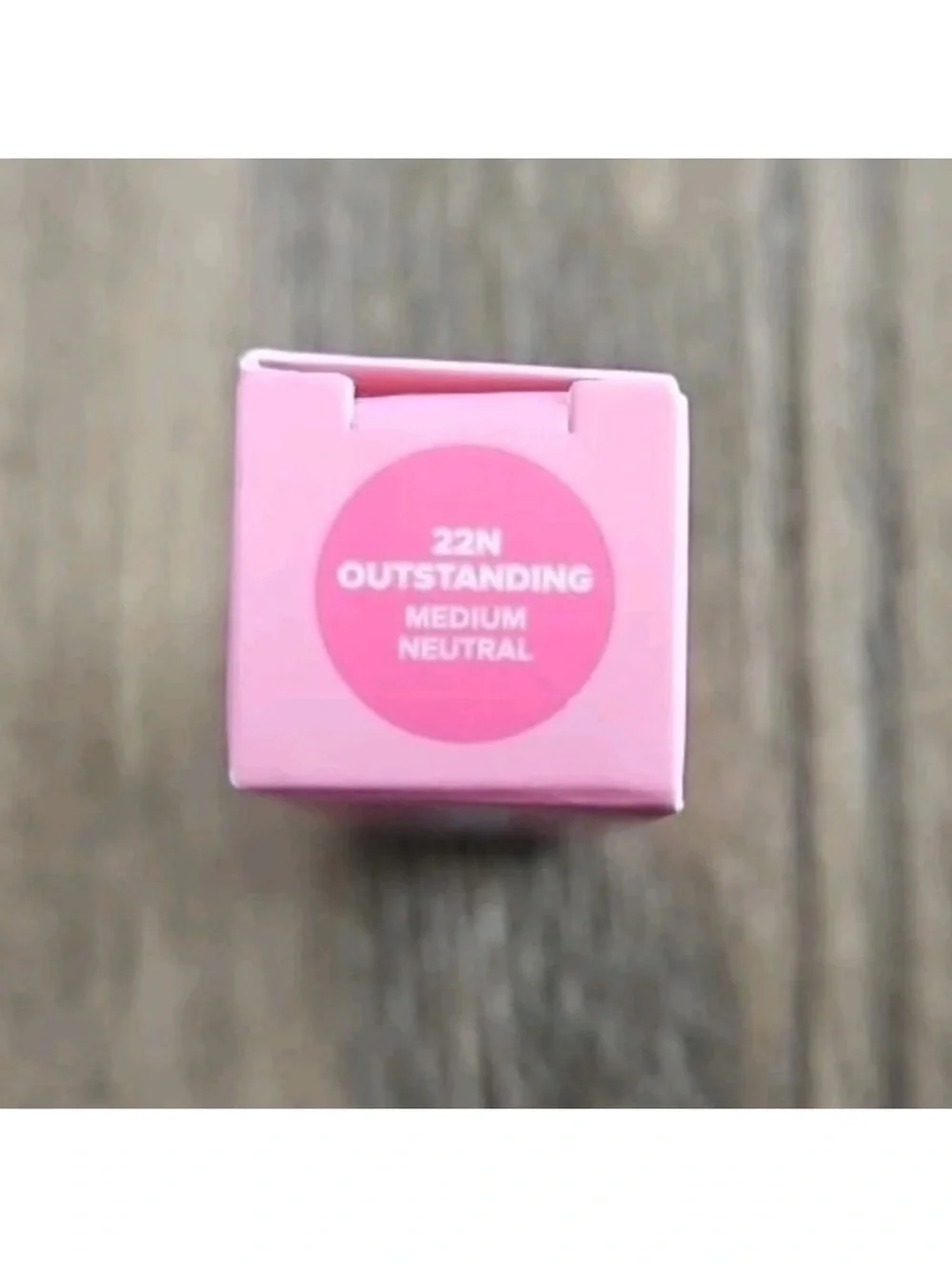 2X Benefit The POREfessional Smooth & Blurring Foundation 22N Medium Neutral